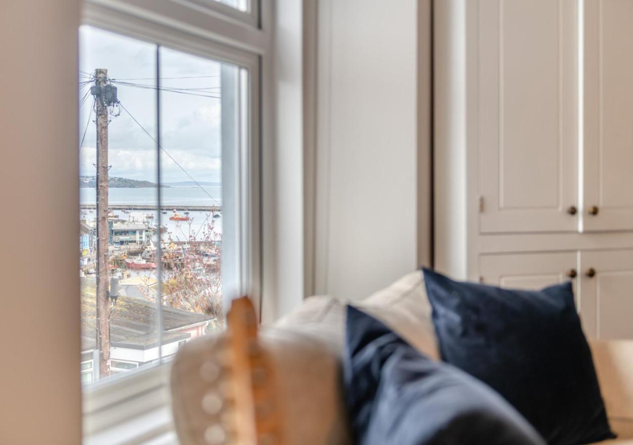 Failte View Apartment Brixham Bagian luar foto